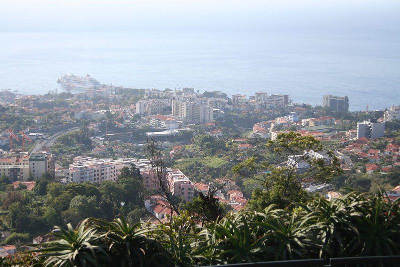 Pico dos Barcelos vo Funchal-i.