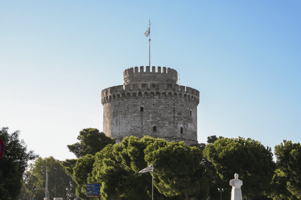 Veža White Tower ako jedna z vecí, čo vidieť v Thessaloniki.