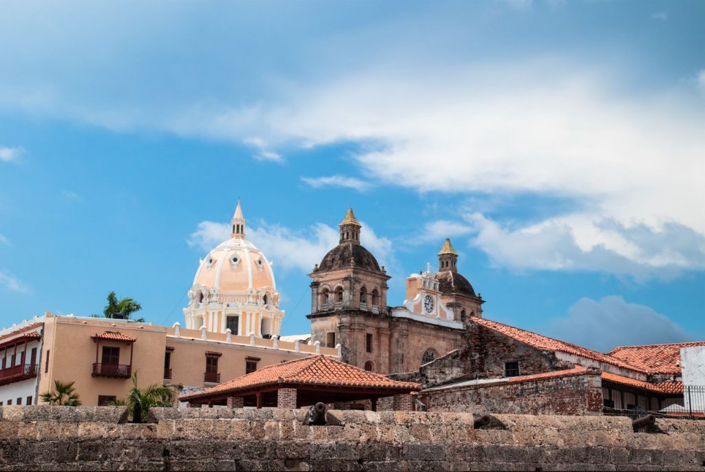 Cartagena láka turistom históriu, ktorú v sebe ukrýva.