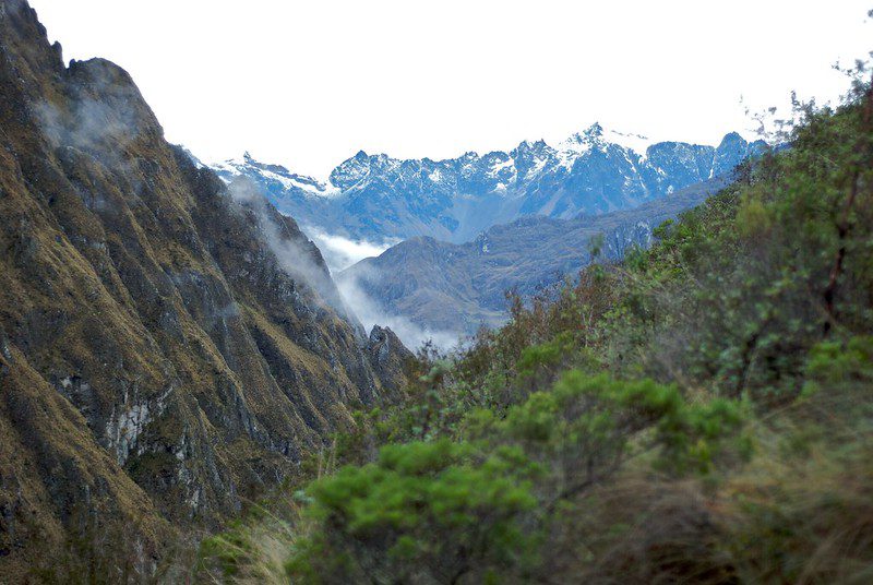 Inca trail je niekoľko dní v peruánskej prírode.