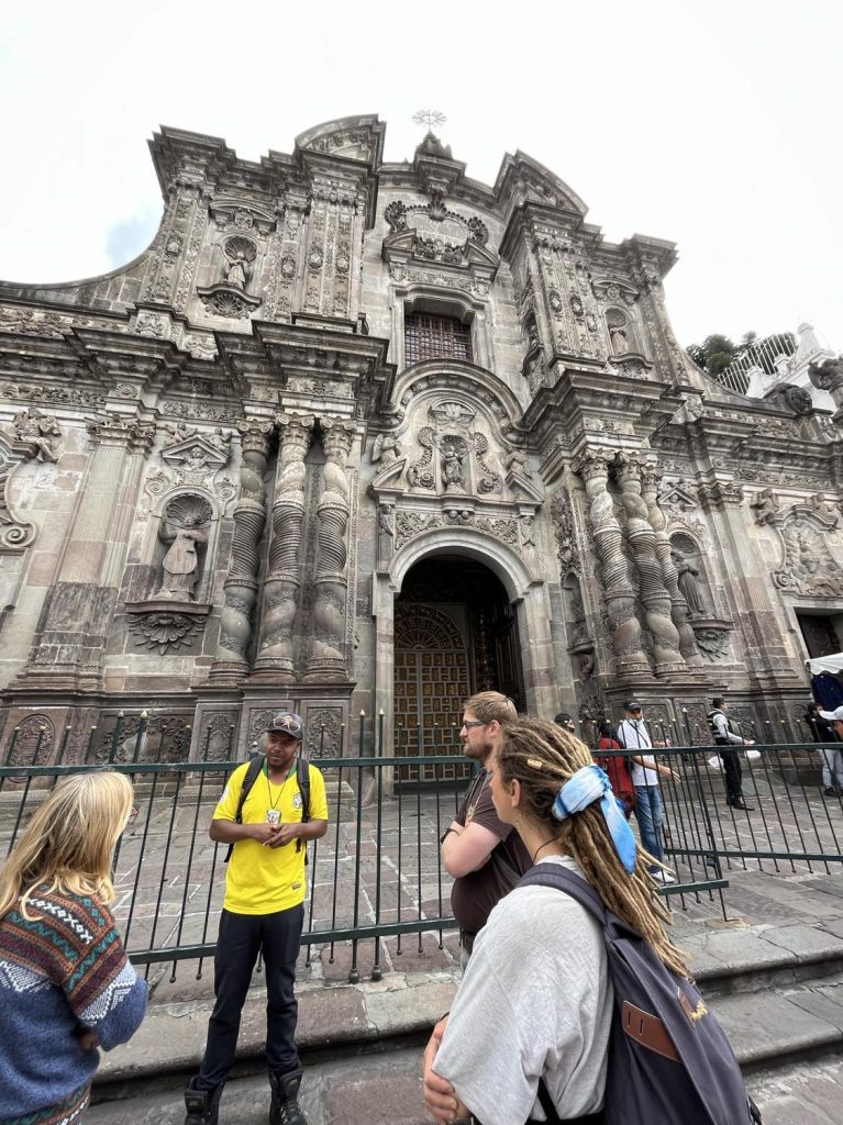 Free walking tour v Quite, hlavnom meste Ekvádoru.