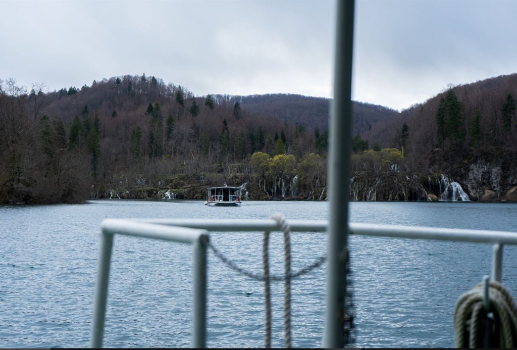 Turistické okruhy v Plitviciach.