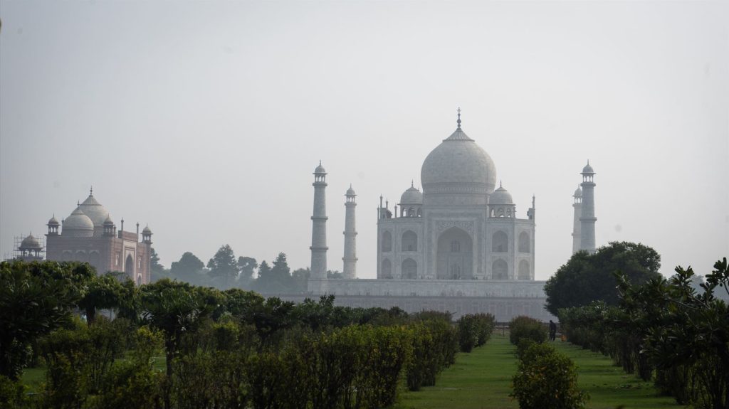 Pohľad na Taj Mahal z Mehtab Bagh. 