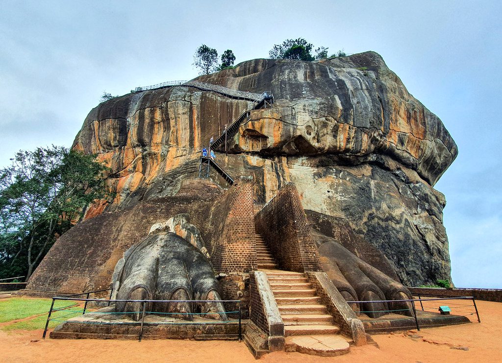 Vstup na skalu Sigiriya v meste Dambulla. 