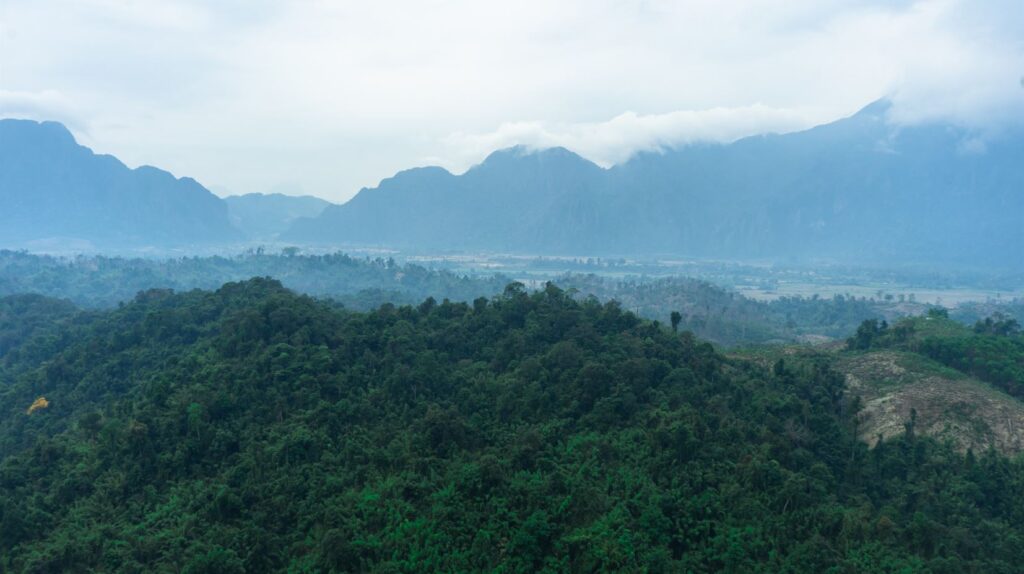Výhľady na okolie Vang Vieng, Laos.