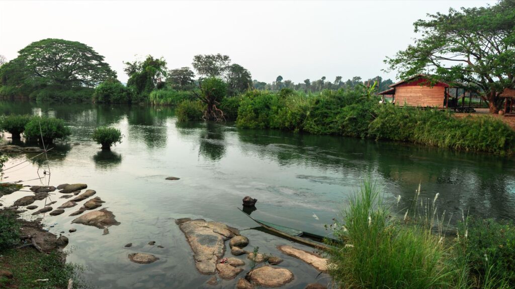 Južný Laos, to je zelená oáza uprostred Mekongu.