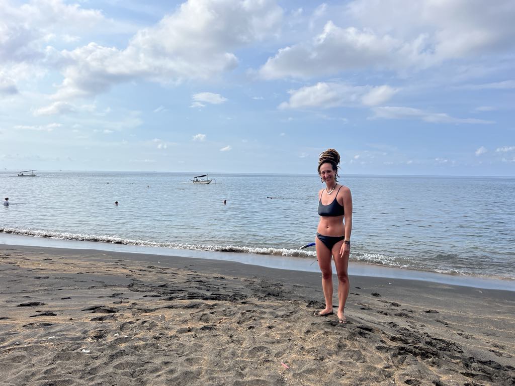 Pláž Lipah beach pri Amede na Bali.