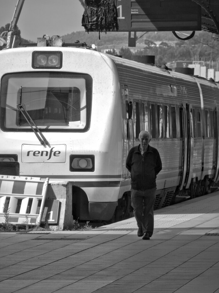 Ako sa dostať z letiska El Prat v Barcelone do centra? 4 Z letiska v Barcelone sa dostanete aj vlakom Renfe.
