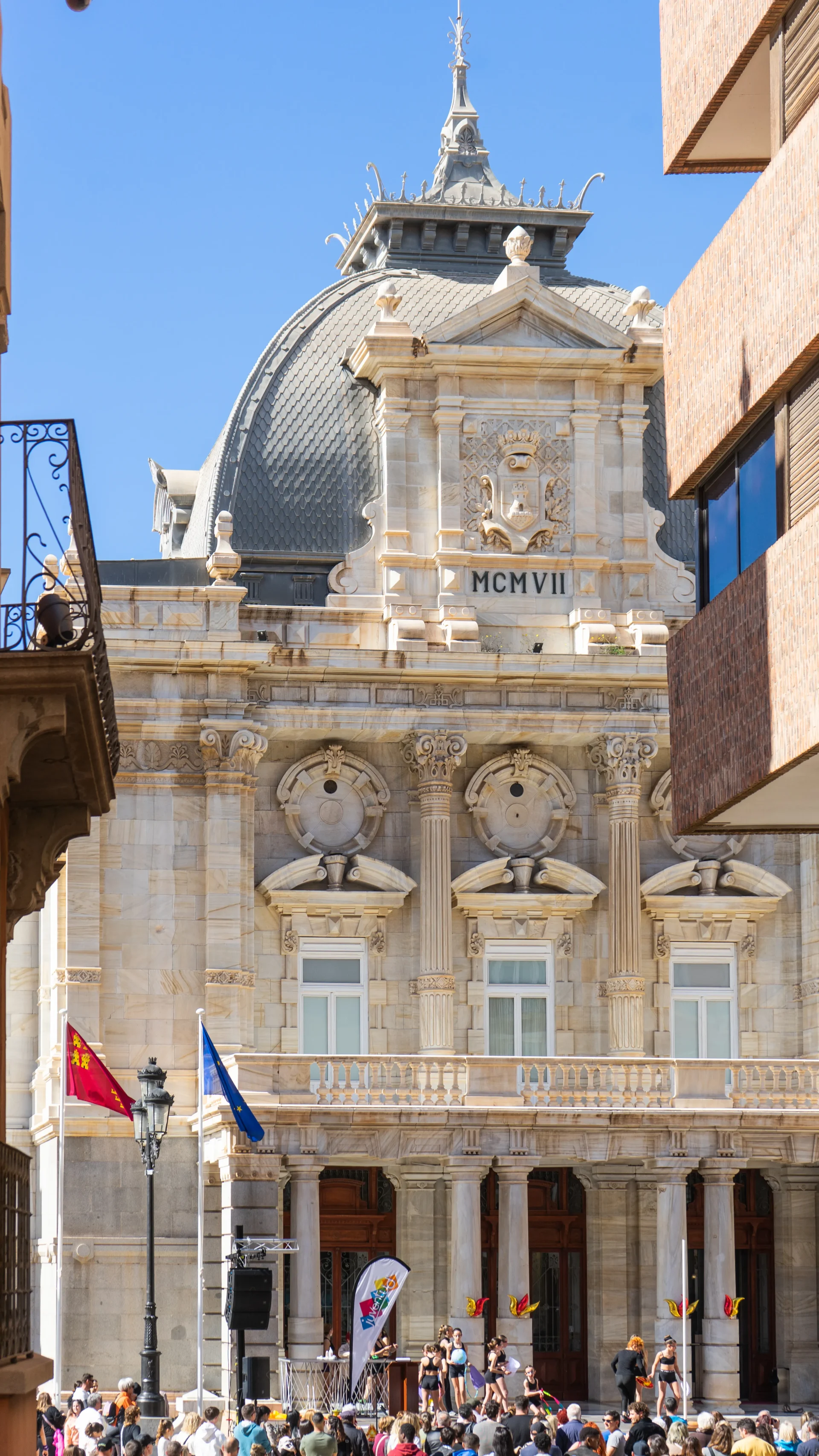 Cartagena, Španielsko: 19 vecí, čo vidieť 12 Budova mestskej radnice v meste Cartagena, Španielsko.