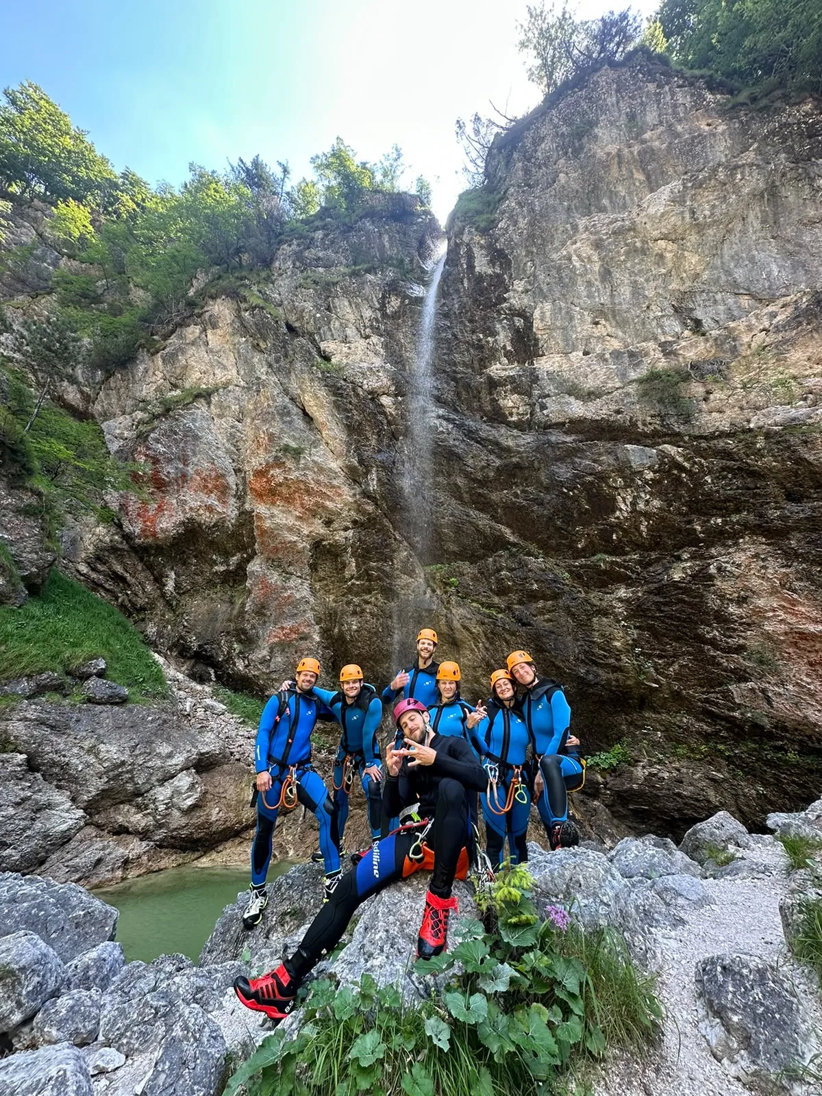 Bovec - 13 vecí, čo zažiť v doline Soče 4 Kaňon Fratarica a vodopád Parabola pri Bovci.